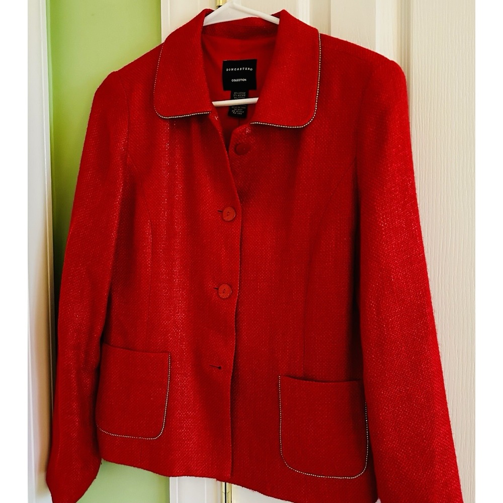 DONCASTER Collection Red Textured‎ Blazer Jacket Gold Trim Pockets Women Size 6